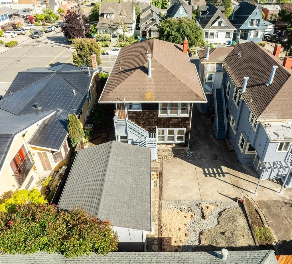 4283 Howe Street Oakland CA 94611