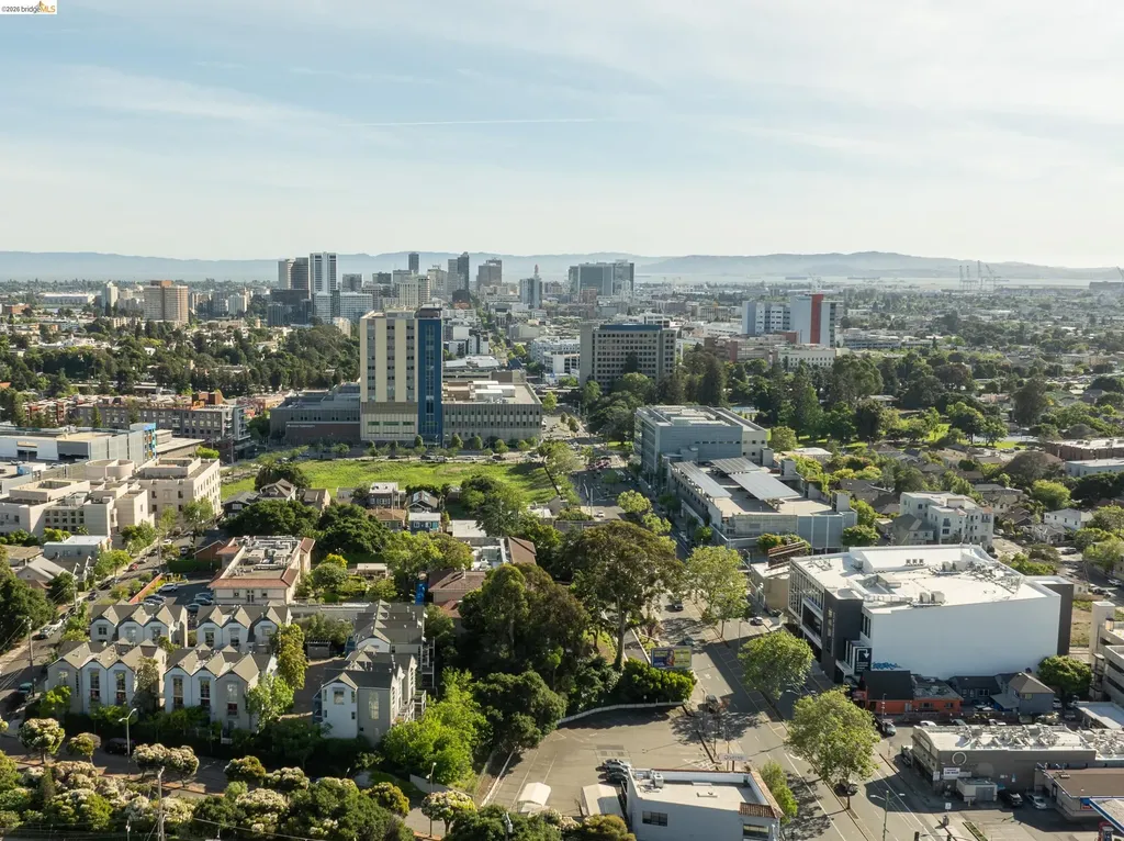 4283 Howe Street Oakland CA 94611