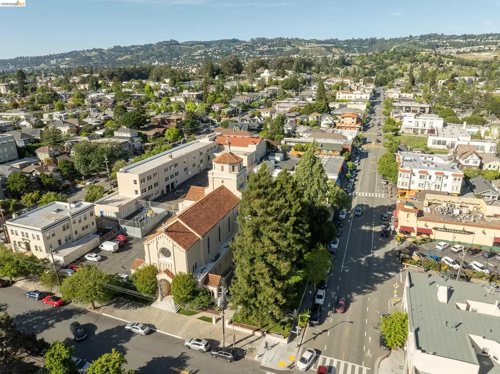 4283 Howe Street Oakland CA 94611