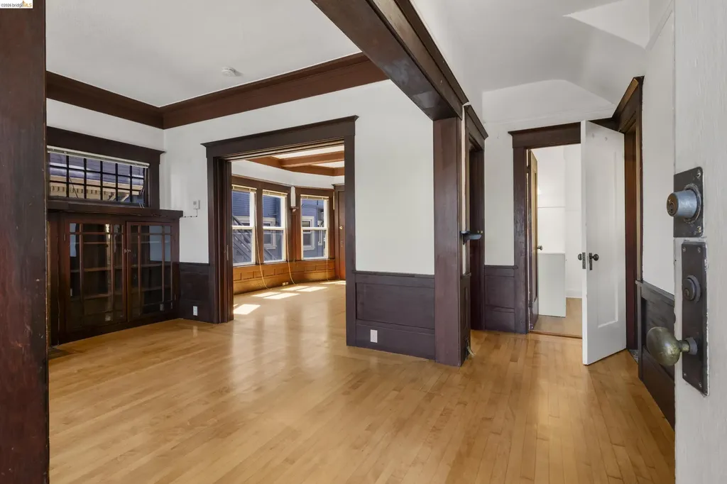 4283 Howe Street Oakland CA 94611