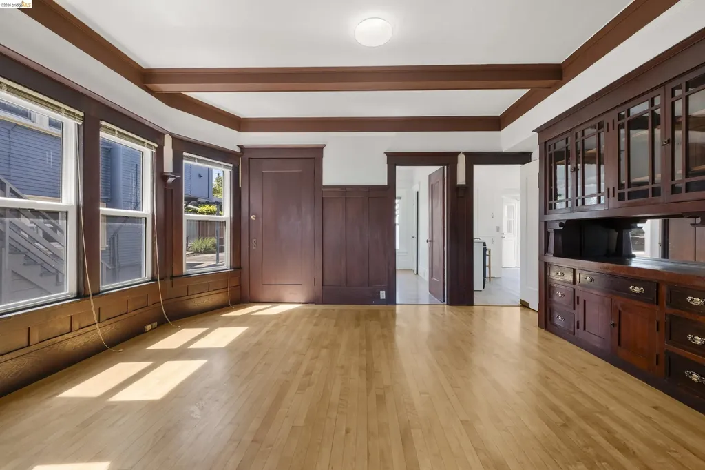 4283 Howe Street Oakland CA 94611