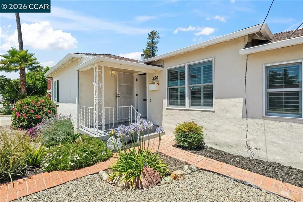 850 Harmony Drive Ashland CA 94541