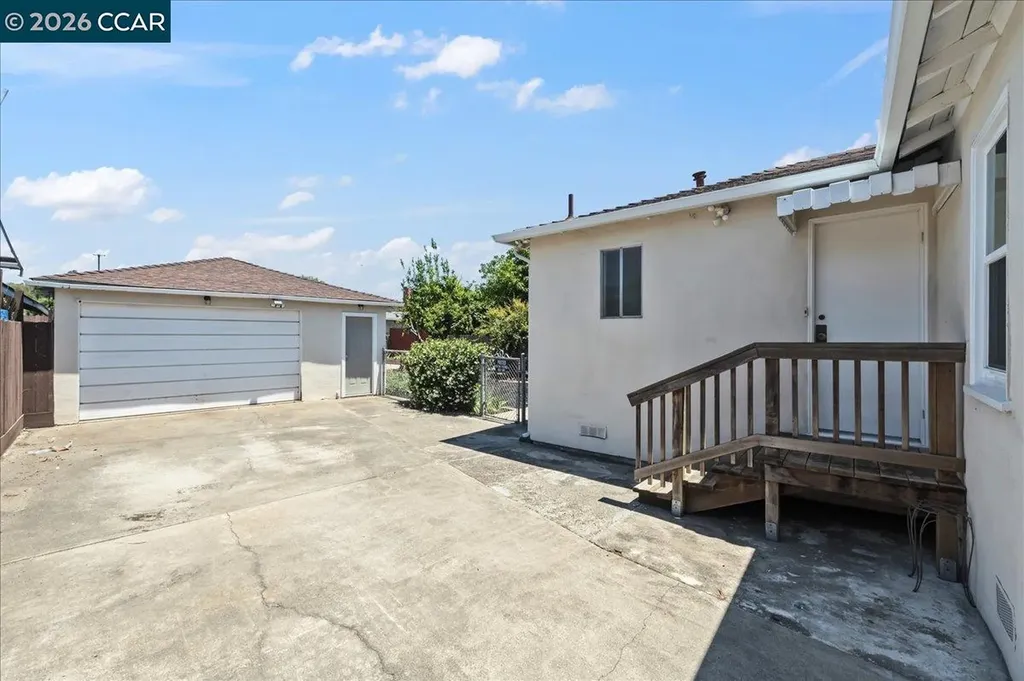 850 Harmony Drive Ashland CA 94541