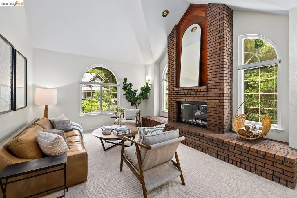 6685 Shepherd Canyon Road Oakland CA 94611
