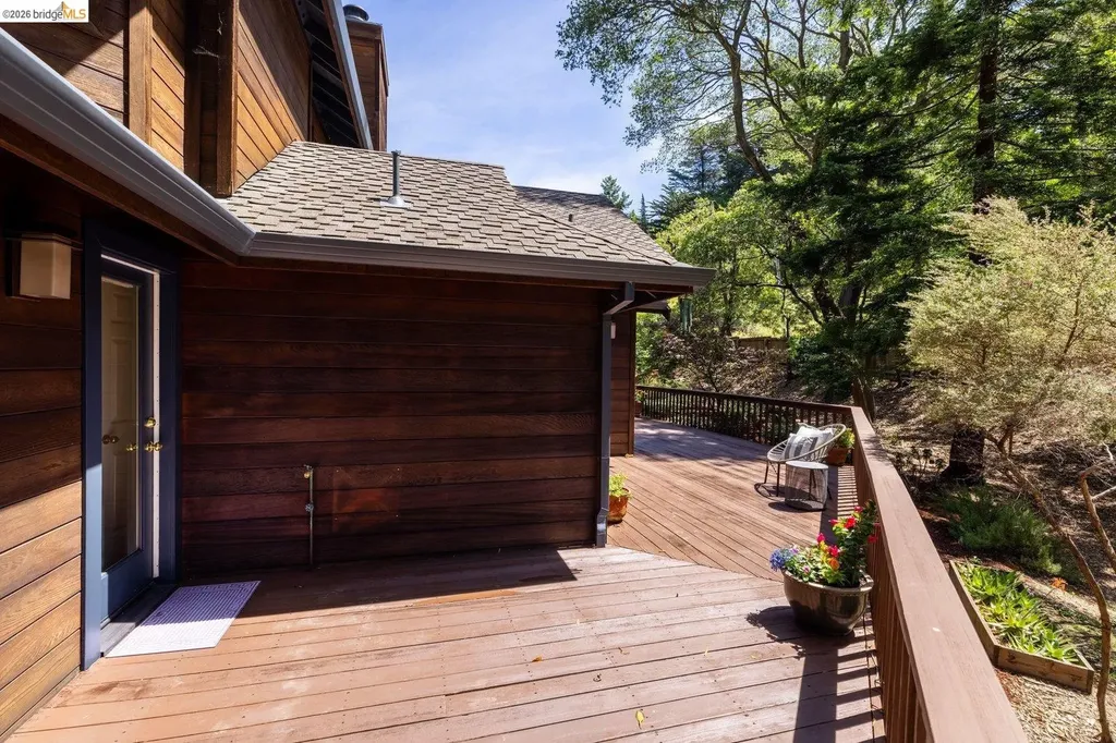 6685 Shepherd Canyon Road Oakland CA 94611