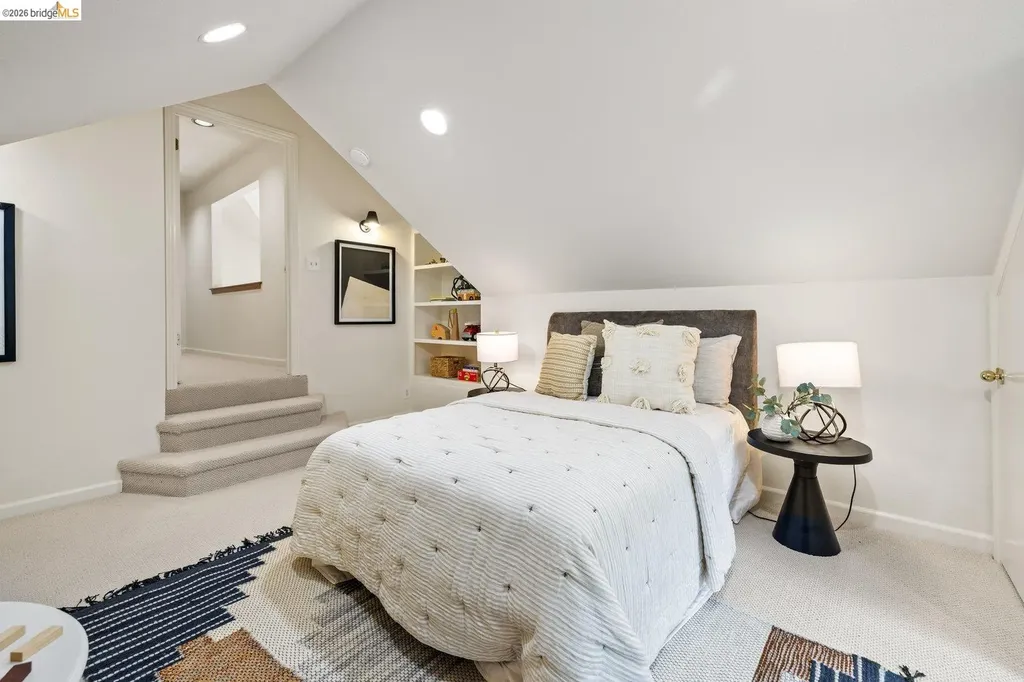 6685 Shepherd Canyon Road Oakland CA 94611