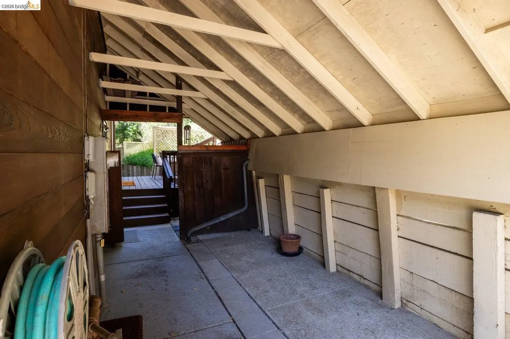 6685 Shepherd Canyon Road Oakland CA 94611