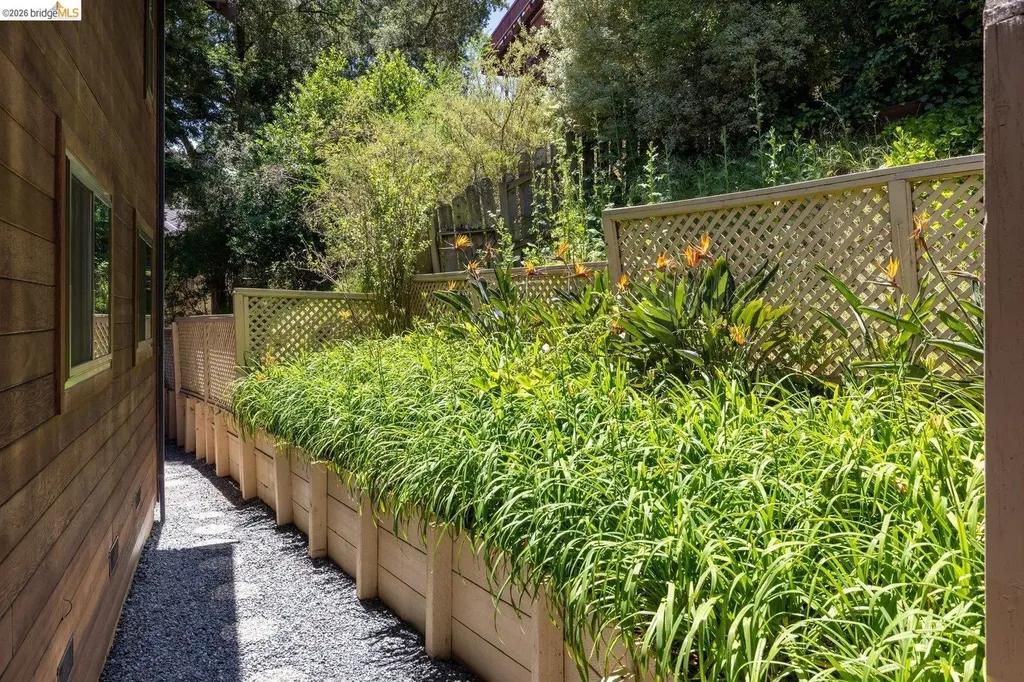 6685 Shepherd Canyon Road Oakland CA 94611