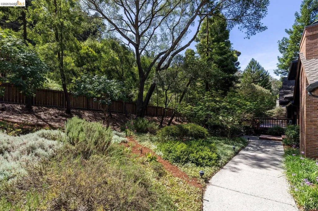6685 Shepherd Canyon Road Oakland CA 94611