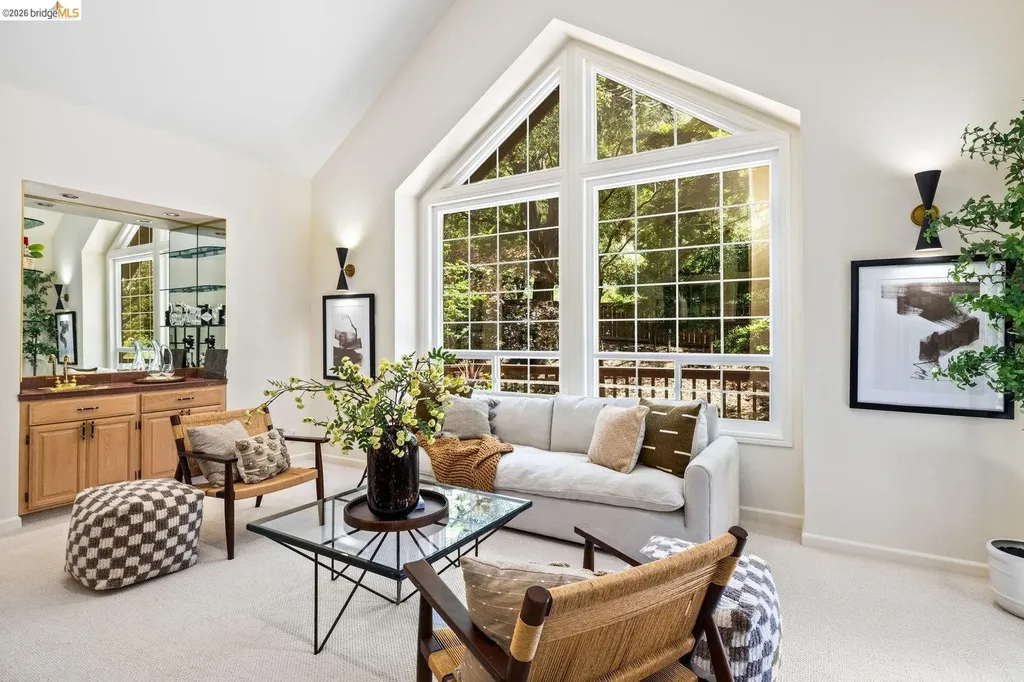 6685 Shepherd Canyon Road Oakland CA 94611