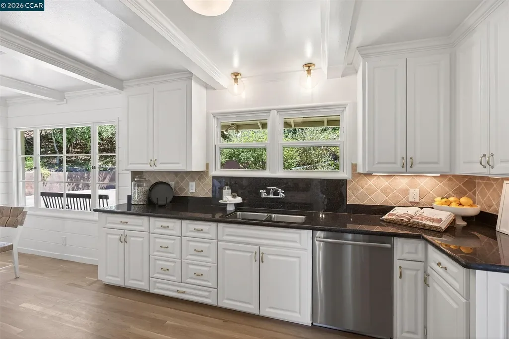 229 Manzanita Drive Orinda CA 94563