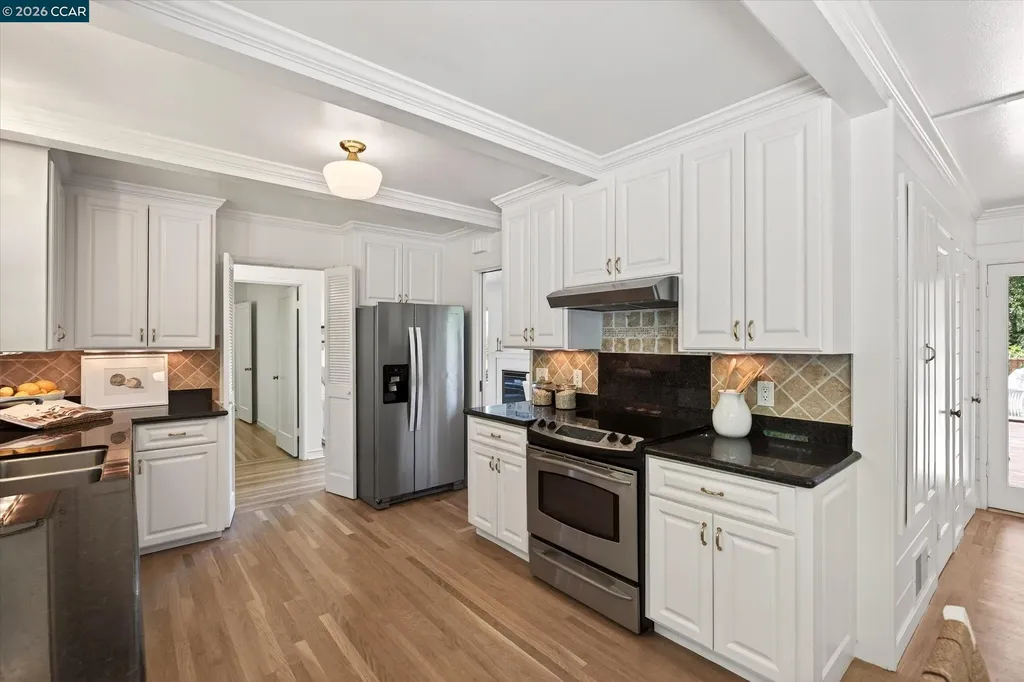 229 Manzanita Drive Orinda CA 94563