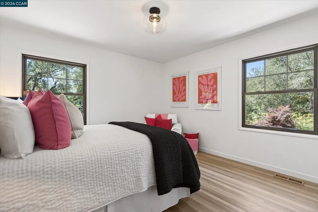 229 Manzanita Drive Orinda CA 94563