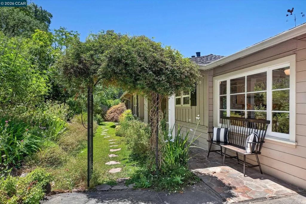 229 Manzanita Drive Orinda CA 94563