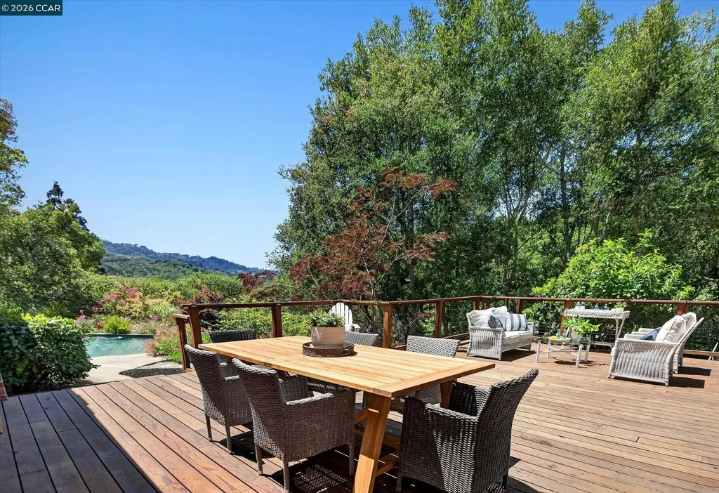 229 Manzanita Drive Orinda CA 94563