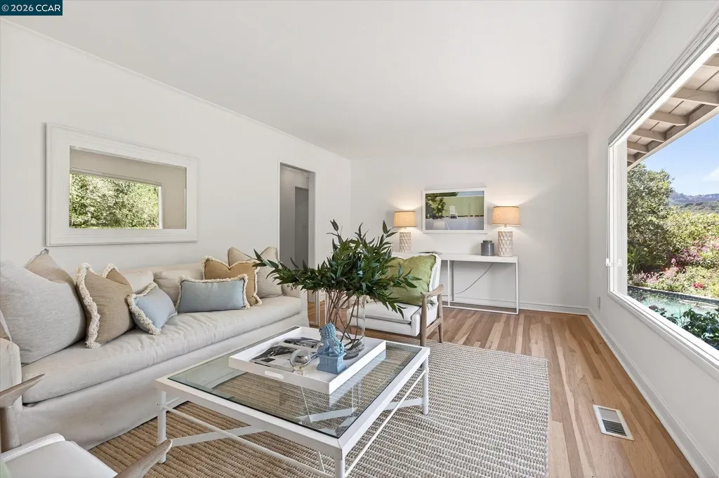 229 Manzanita Drive Orinda CA 94563