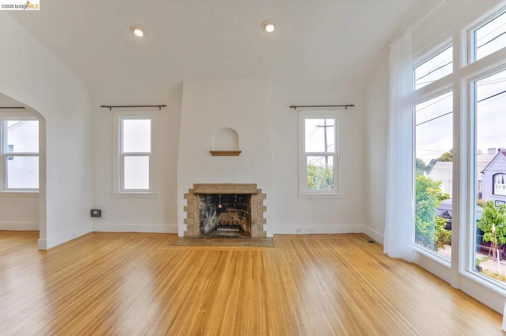 2920 76th Avenue Oakland CA 94605