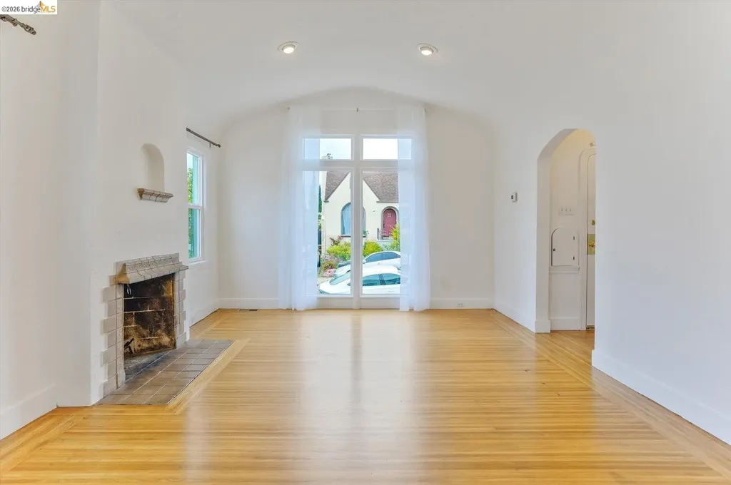 2920 76th Avenue Oakland CA 94605