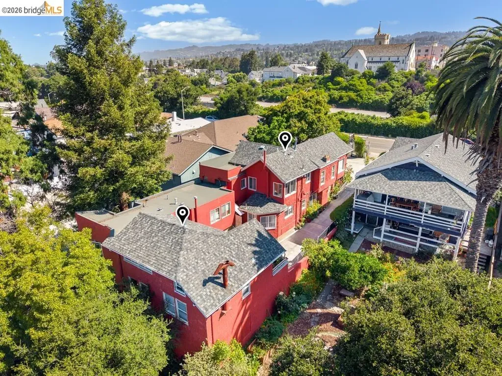 1251 Macarthur Boulevard Oakland CA 94610