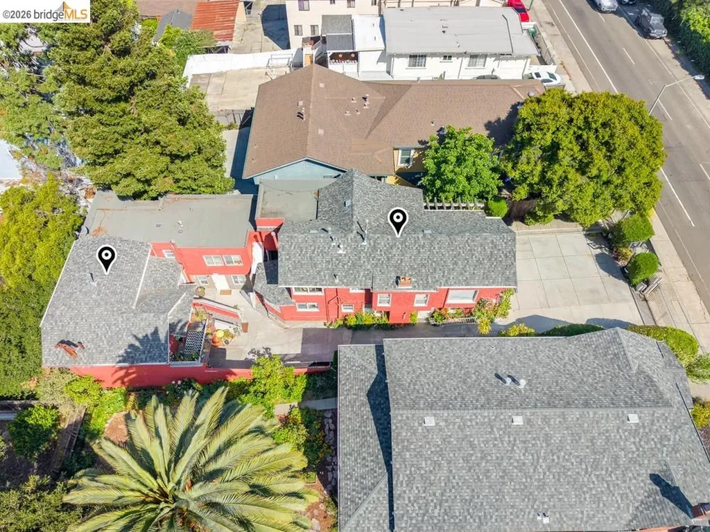 1251 Macarthur Boulevard Oakland CA 94610