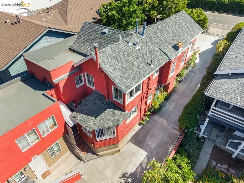1251 Macarthur Boulevard Oakland CA 94610