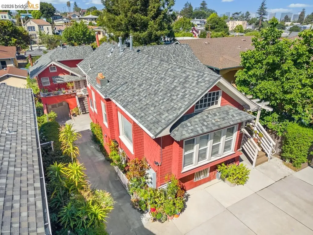 1251 Macarthur Boulevard Oakland CA 94610