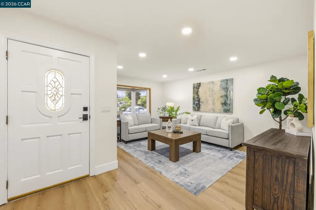 140 Wayne Court Vacaville CA 95687