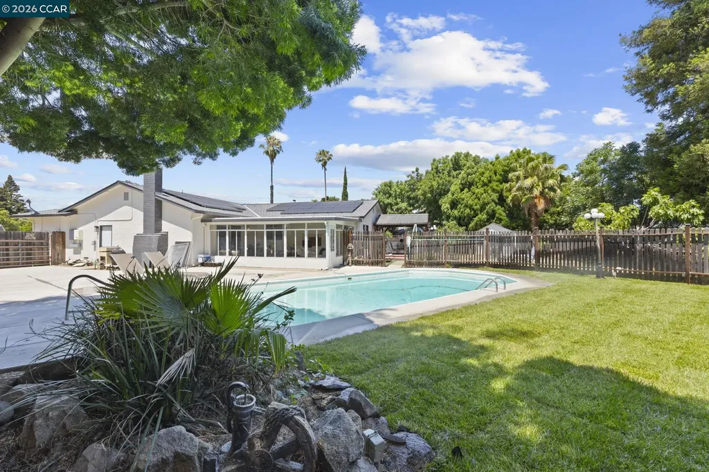 140 Wayne Court Vacaville CA 95687
