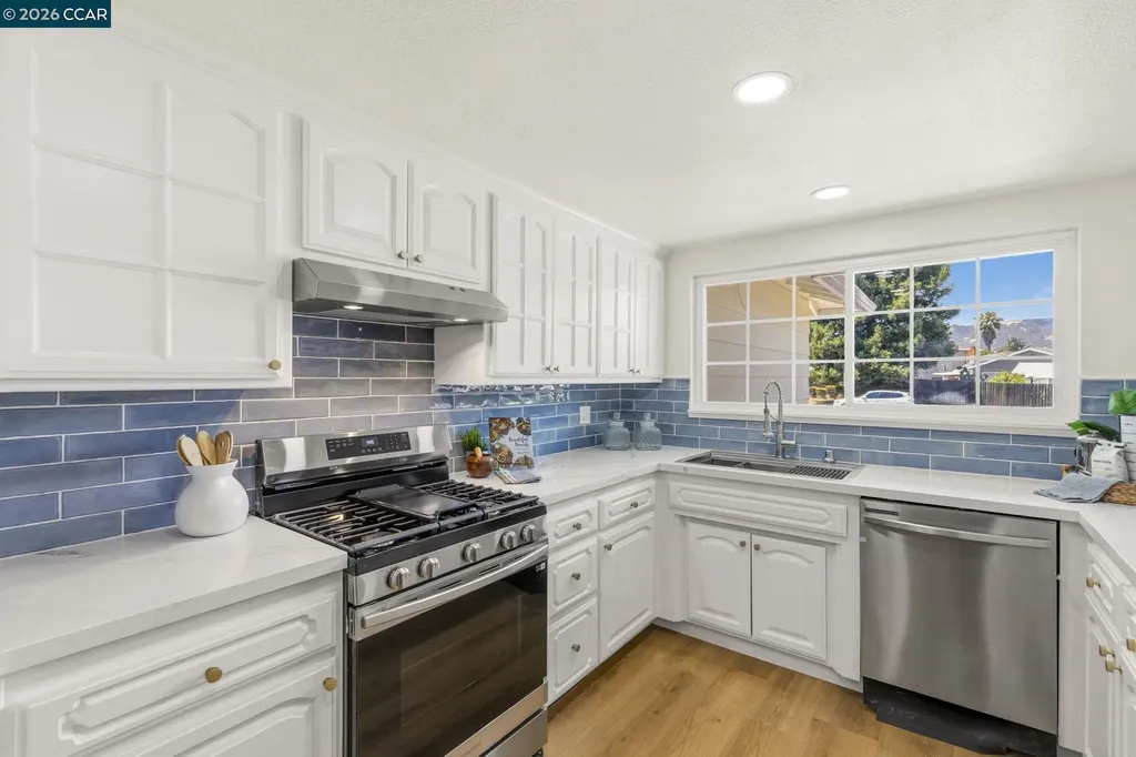 140 Wayne Court Vacaville CA 95687