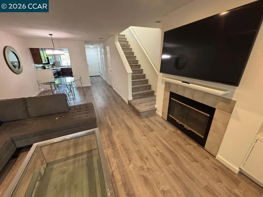 2590 Oak Road Walnut Creek CA 94597
