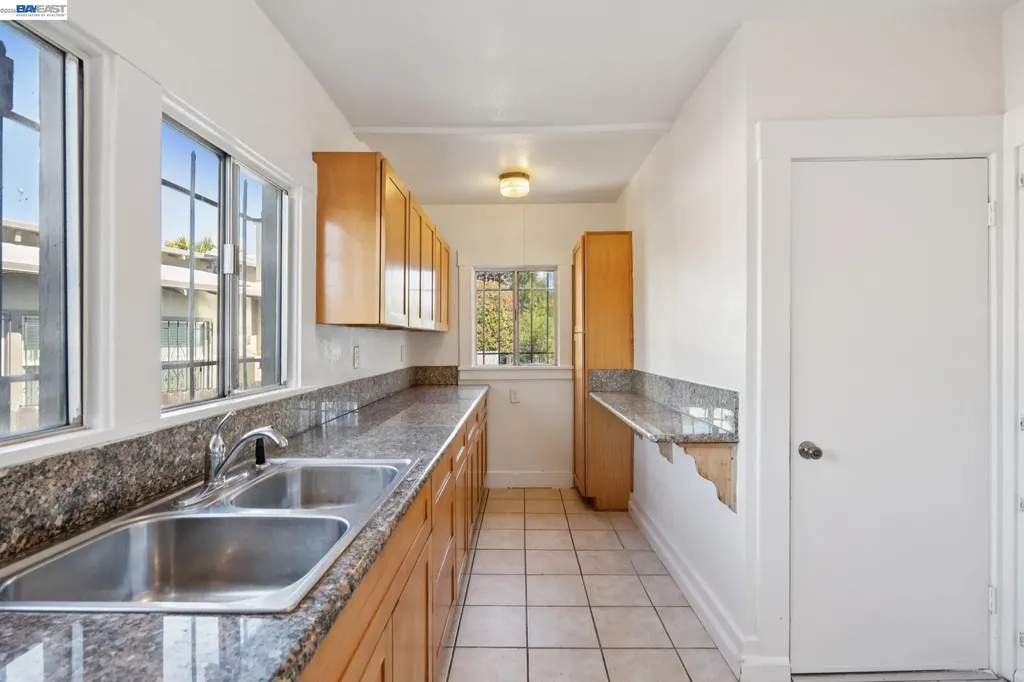 5775 Adeline Street Oakland CA 94608