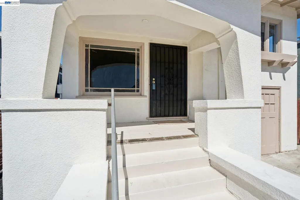5775 Adeline Street Oakland CA 94608