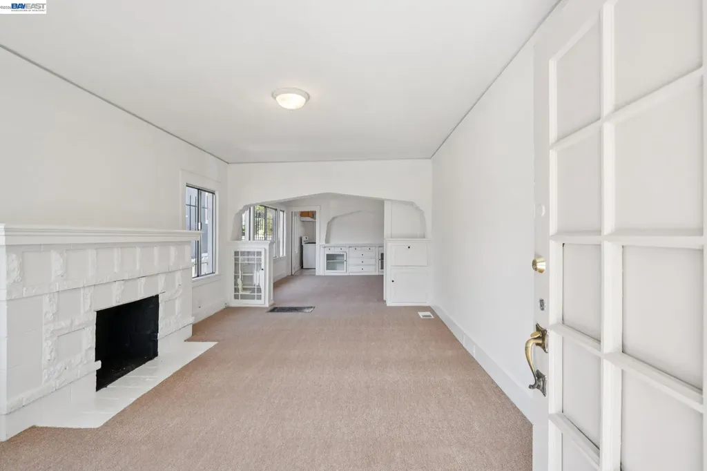 5775 Adeline Street Oakland CA 94608