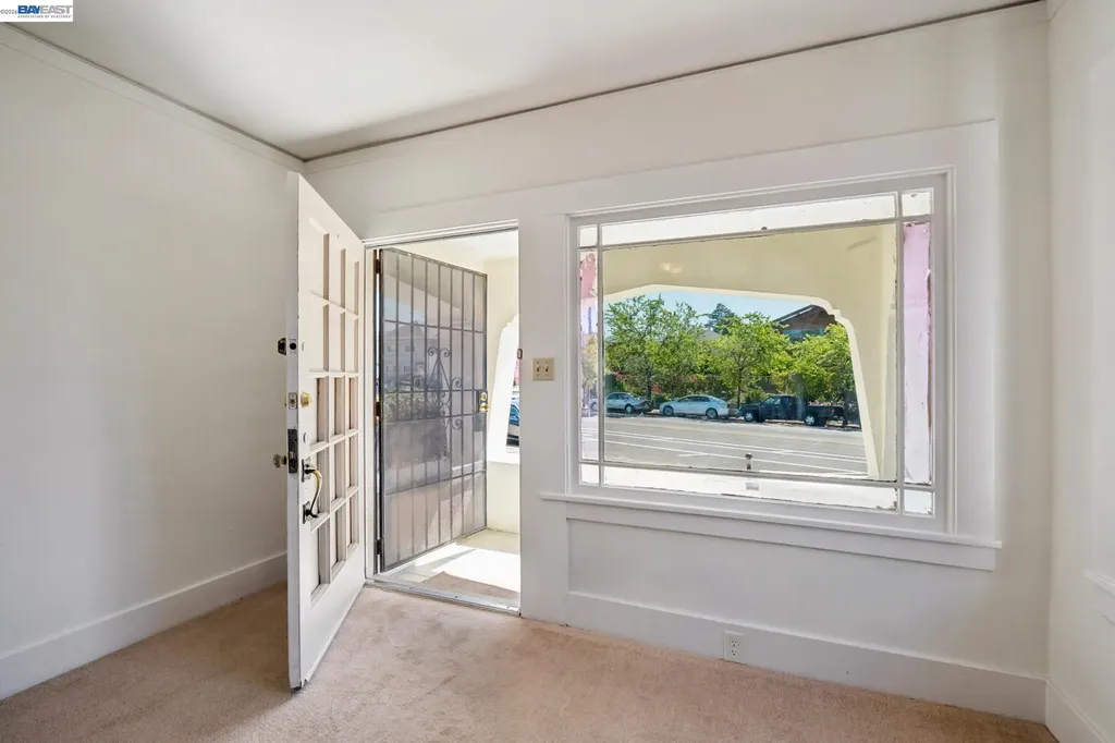 5775 Adeline Street Oakland CA 94608