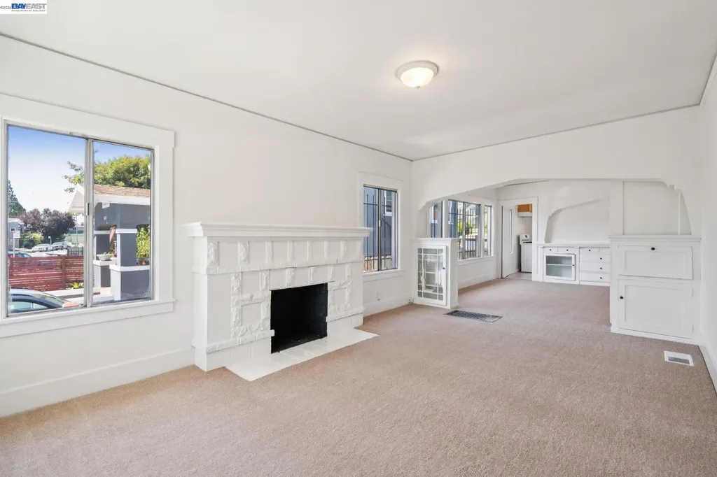 5775 Adeline Street Oakland CA 94608