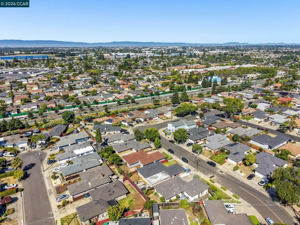 31561 Hugh Way Hayward CA 94544