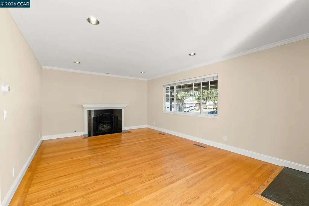 31561 Hugh Way Hayward CA 94544
