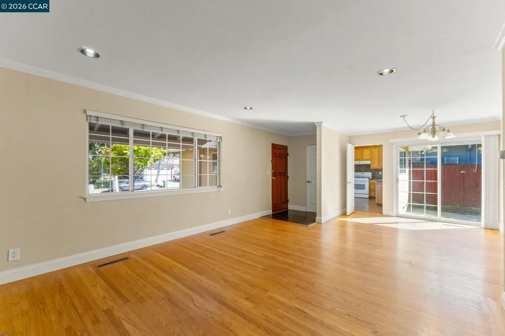 31561 Hugh Way Hayward CA 94544