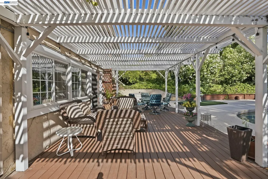 2229 Stewart Avenue Walnut Creek CA 94596