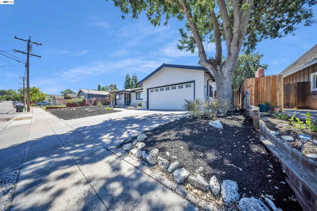 781 Angela Street Pleasanton CA 94566