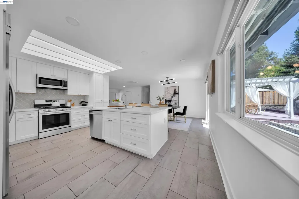 781 Angela Street Pleasanton CA 94566