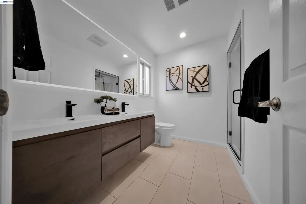 781 Angela Street Pleasanton CA 94566