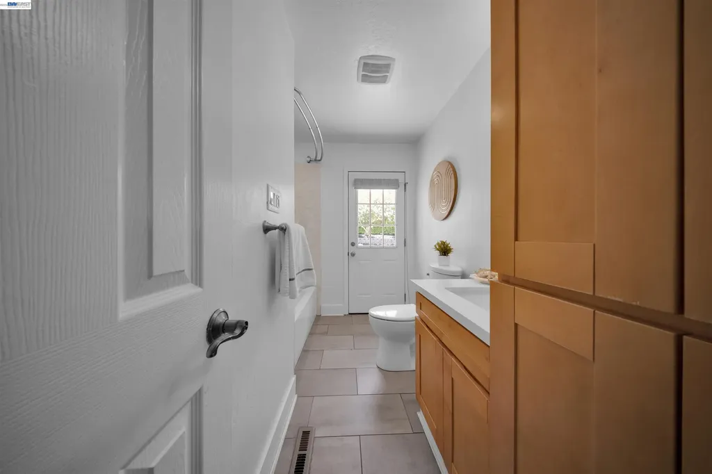 781 Angela Street Pleasanton CA 94566