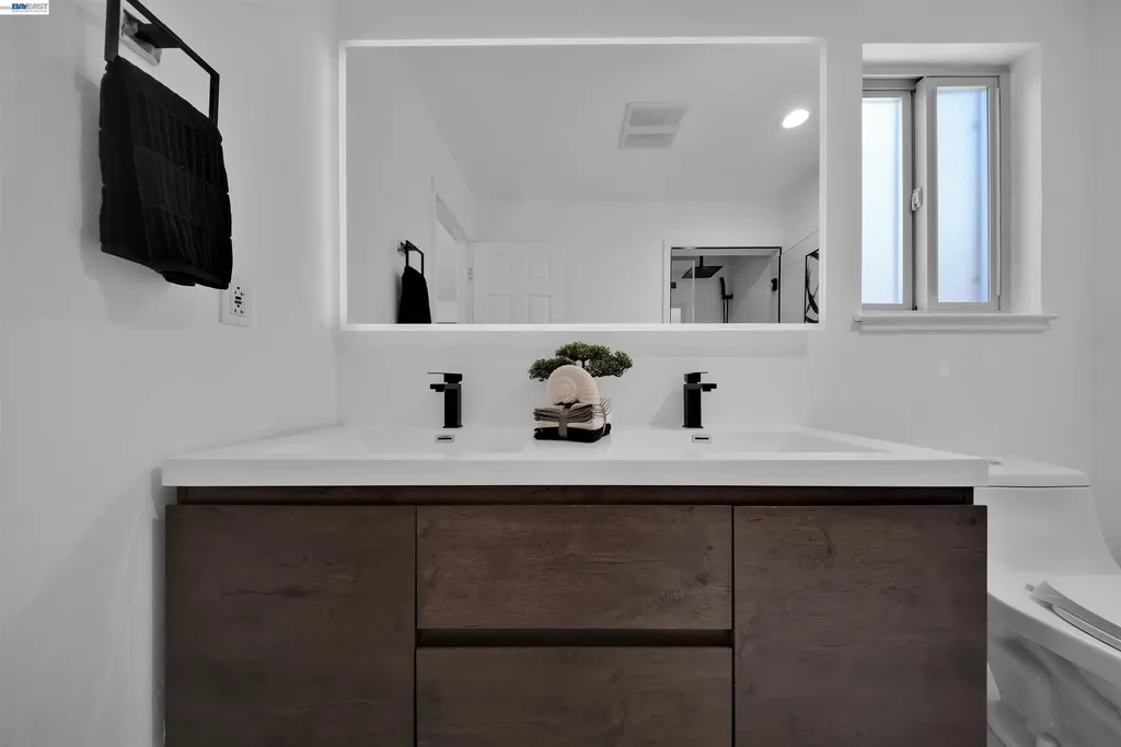 781 Angela Street Pleasanton CA 94566