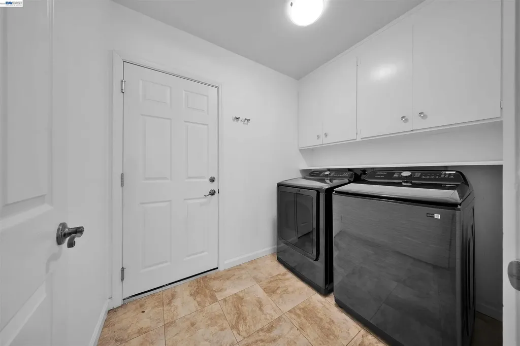 781 Angela Street Pleasanton CA 94566