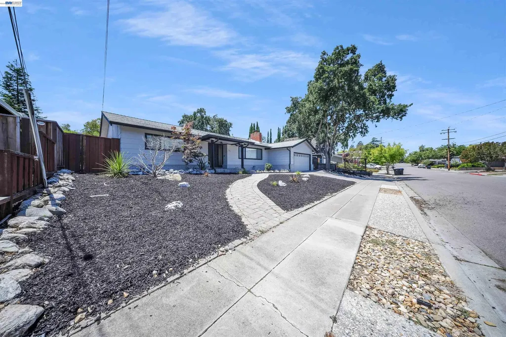 781 Angela Street Pleasanton CA 94566