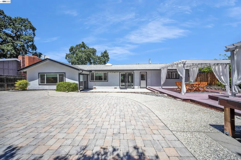 781 Angela Street Pleasanton CA 94566