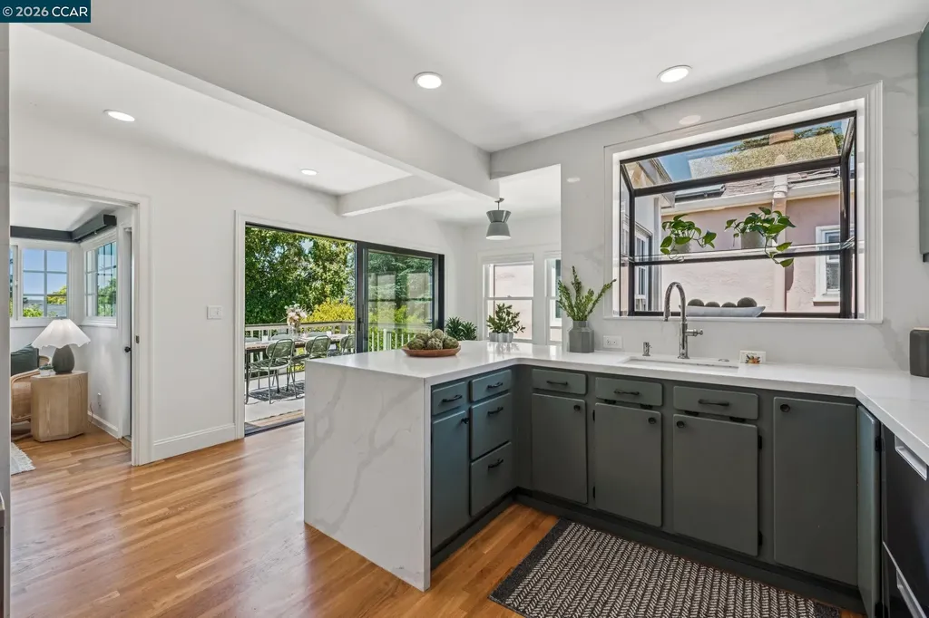 1917 Tiffin Road Oakland CA 94602
