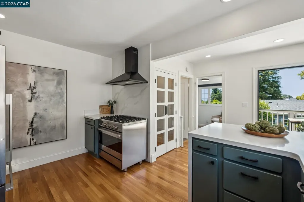1917 Tiffin Road Oakland CA 94602