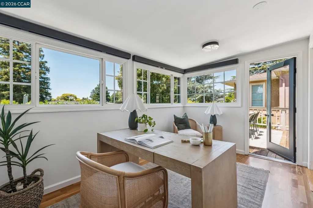 1917 Tiffin Road Oakland CA 94602